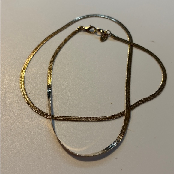 Jewelry - Gold Chain w/Lobster Claw Clasp